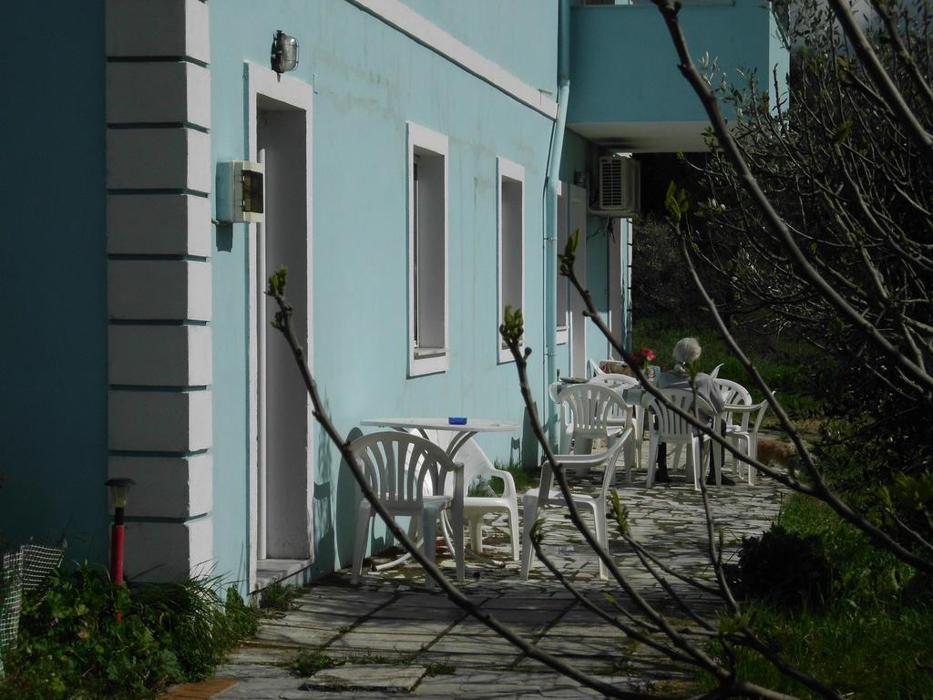 Tom'S House Apartment Skriperon Exterior photo